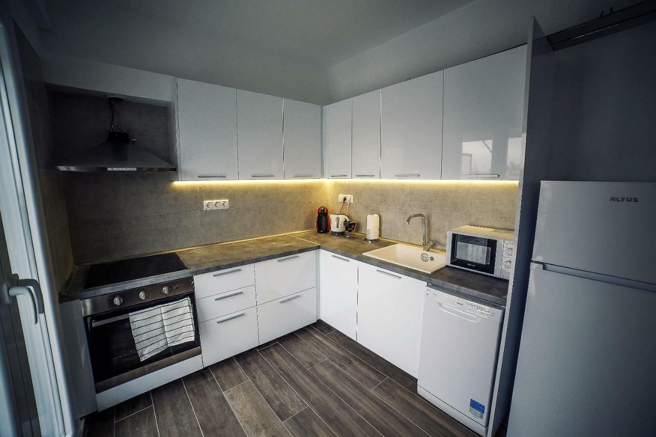 Seaview Deluxe Apartments เทสซาโลนิกิ ภายนอก รูปภาพ